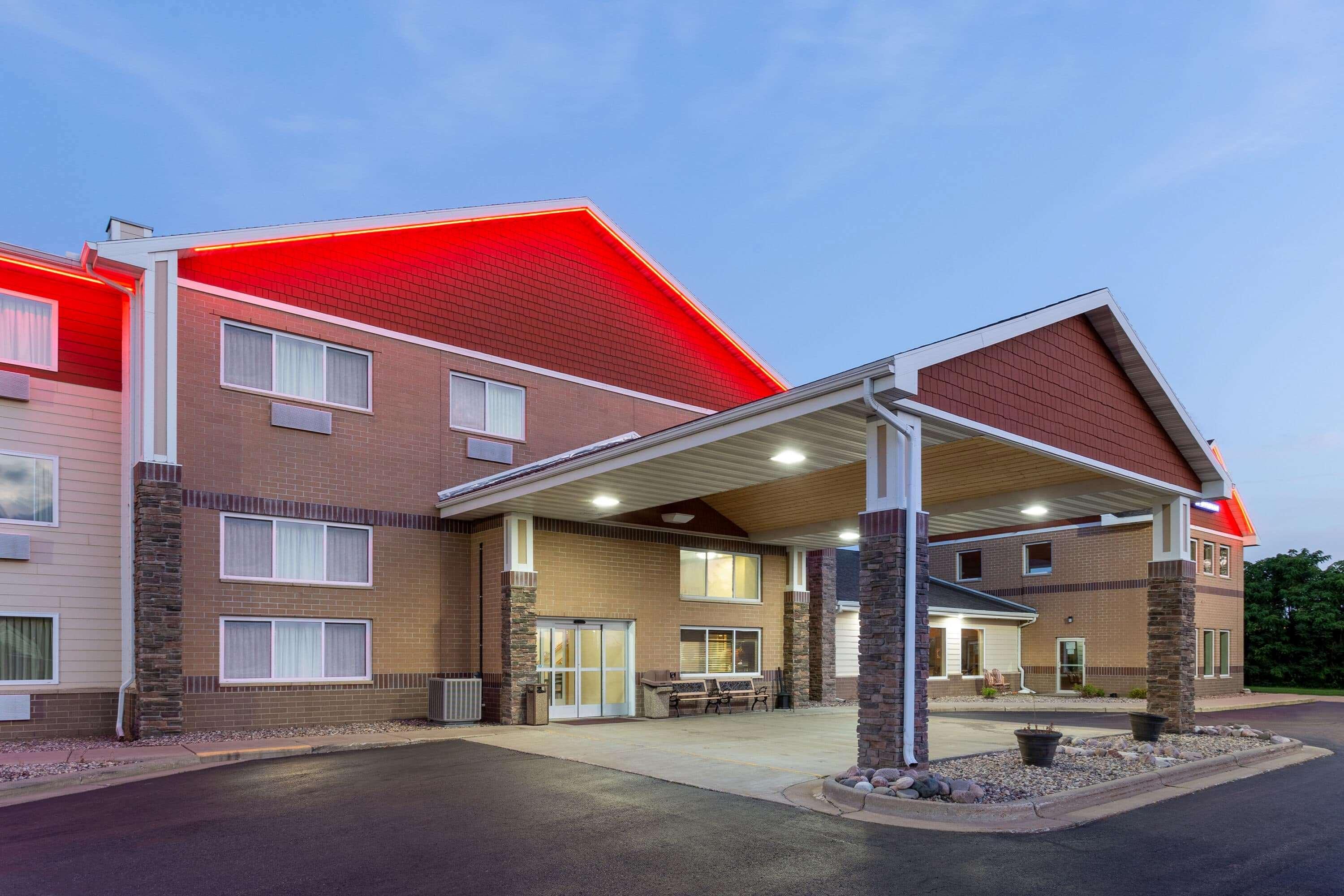 Weston Americinn By Wyndham Wausau מראה חיצוני תמונה